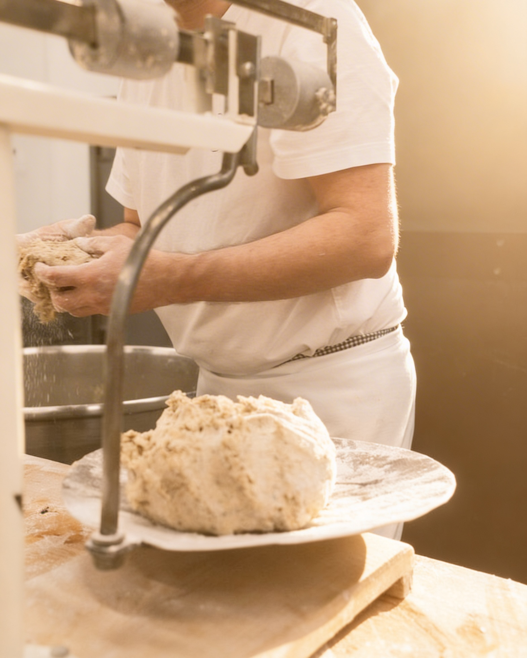So entsteht dein glutenfreies Brot – ein Blick in die Maisterei-Backstube – Maisterei Magazin (KI-bearbeitet)