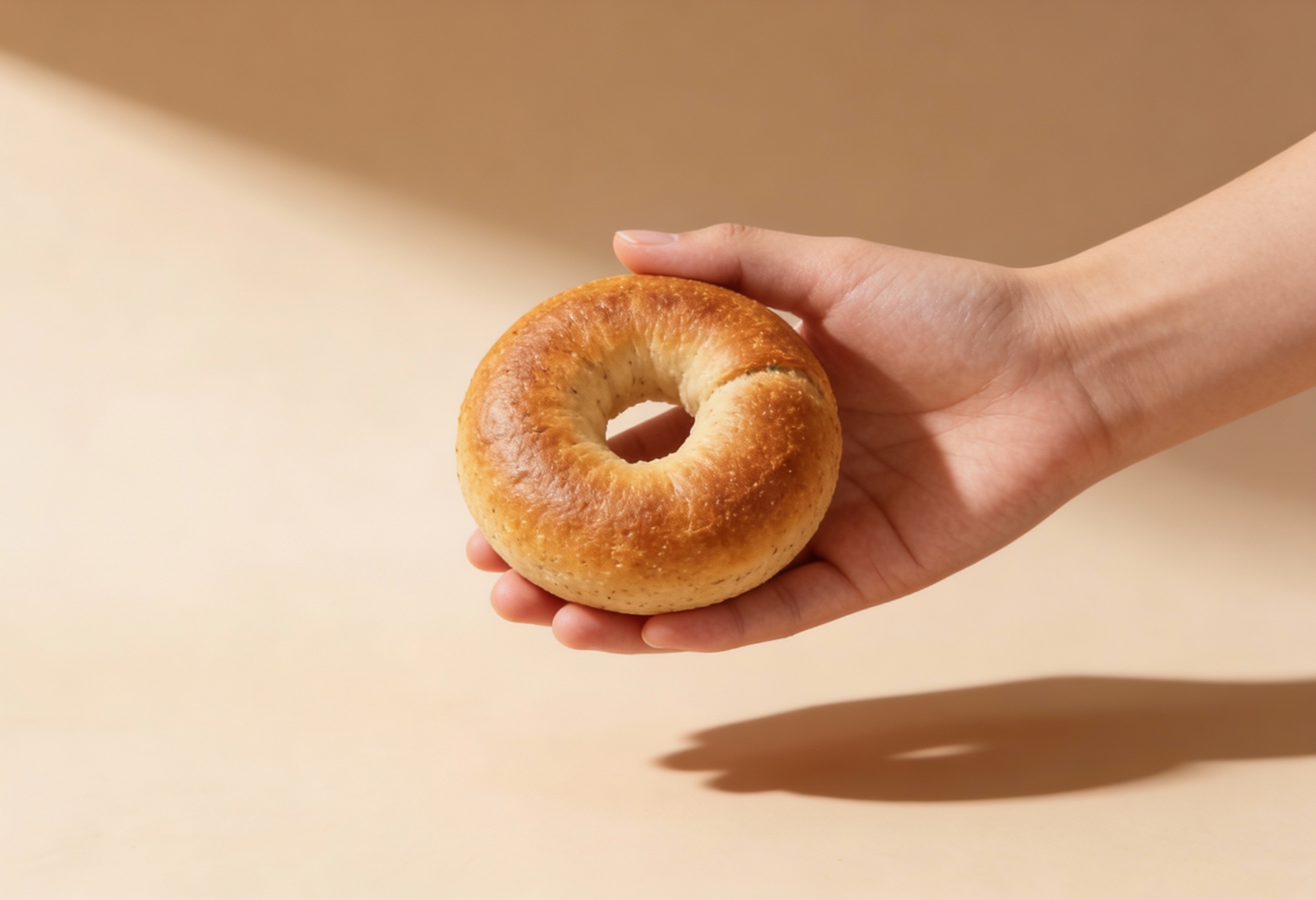 Glutenfreier Bagel (Grundrezept), laktosefrei, milchfrei – Rezept aus dem Maisterei Magazin (KI-bearbeitet)