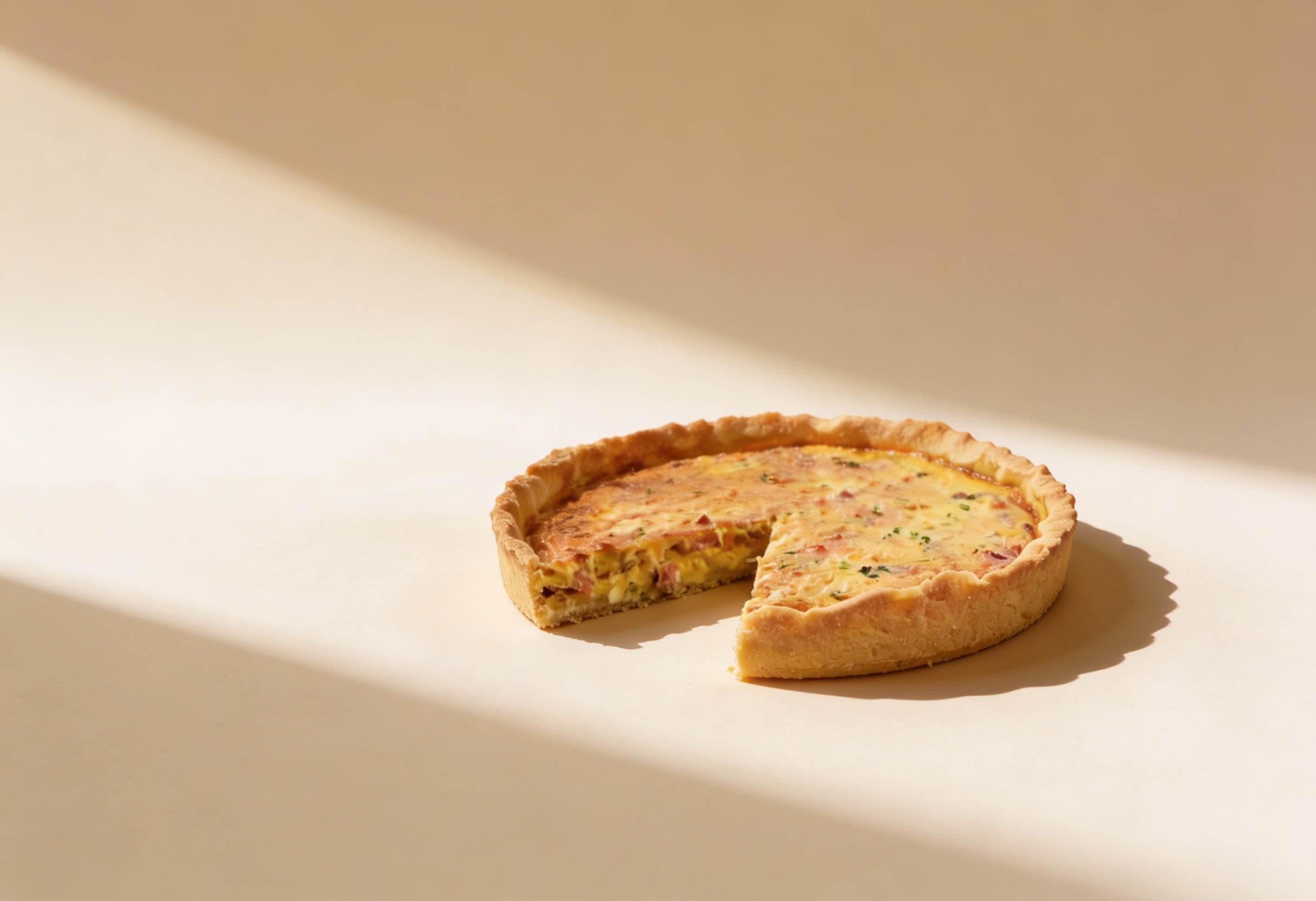 Quiche Lorraine glutenfrei, laktosefrei nach Wahl, hefefrei – Rezept aus dem Maisterei Magazin (KI-bearbeitet)