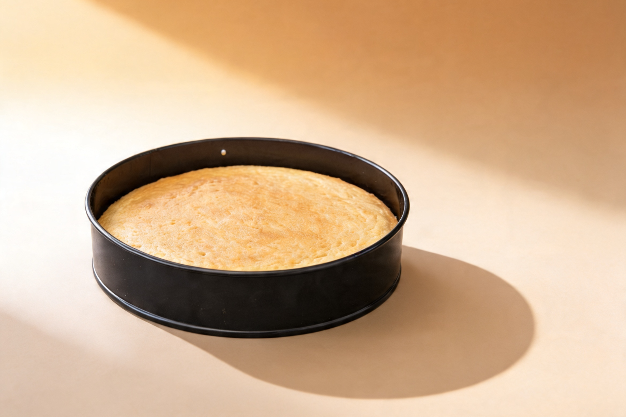 Glutenfreier Wiener Boden, laktosefrei nach Wahl, hefefrei – Rezept aus dem Maisterei Magazin (KI-bearbeitet)